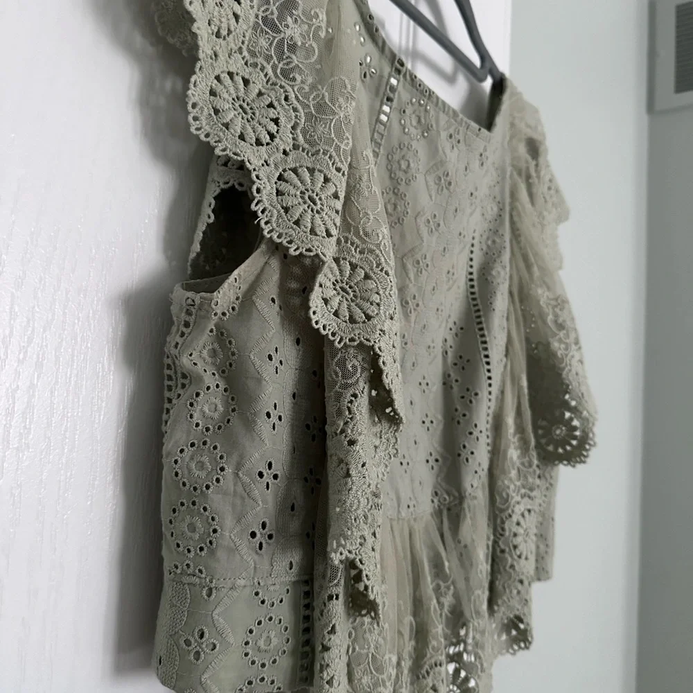 Altar’d State sage green top. Size SM. - Picture 2 of 3